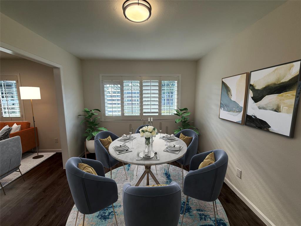 4348 Selkirk Drive W