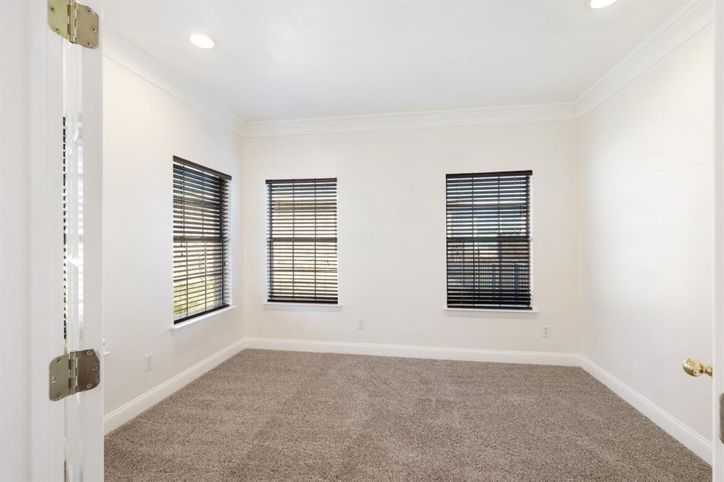 Mountain Valley Lake Tr - Residential