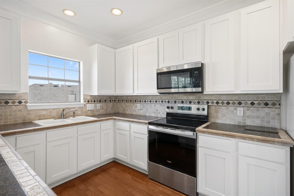 Mountain Valley Lake Tr - Residential