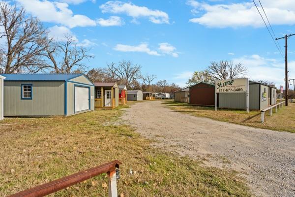 4861 E Highway 199