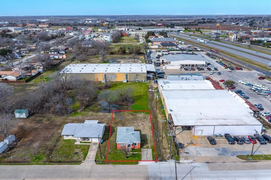 Location, Location, Location! Investor special in the heart of Forney! Home needs TLC... come check it out!