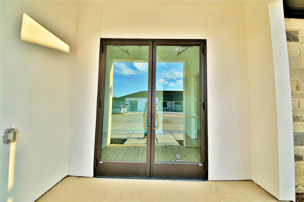 3951 Alma Road 302