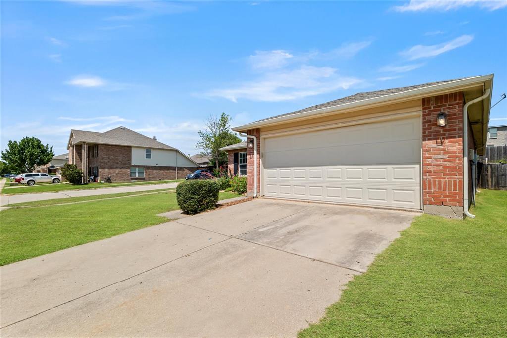 6301 English Saddle Lane