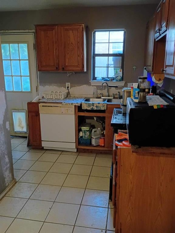 212 Saint James Place