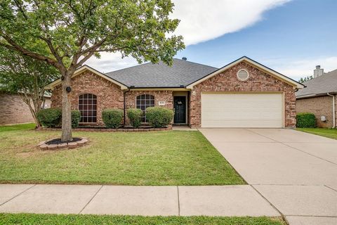 820 Chestnut Avenue Burleson TX 76028