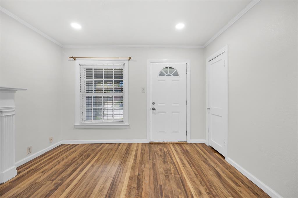 2916 Willing Avenue