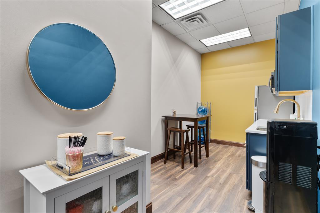 Lake Air Center - Commercial Sale