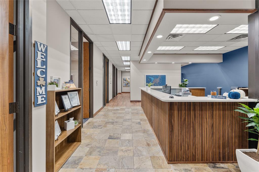 Lake Air Center - Commercial Sale