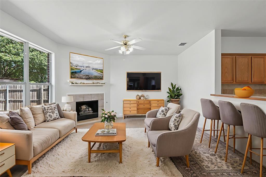 8125 Fleetwing Trail