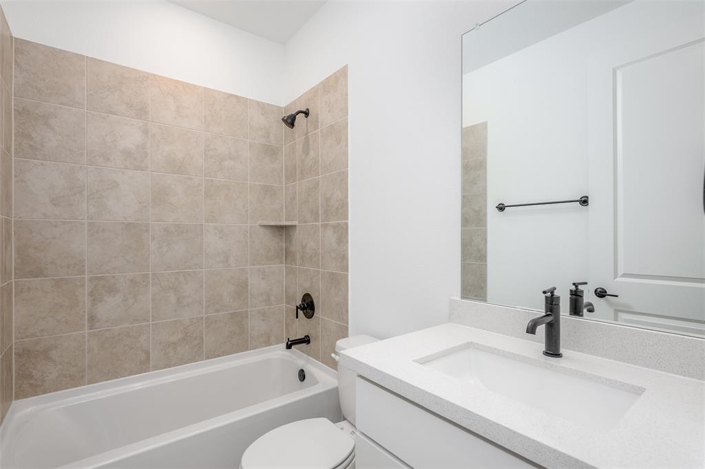 Ranch-Uptown Ph One - Residential Lease