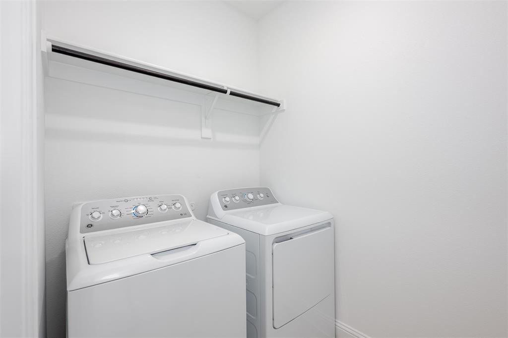 Ranch-Uptown Ph One - Residential Lease