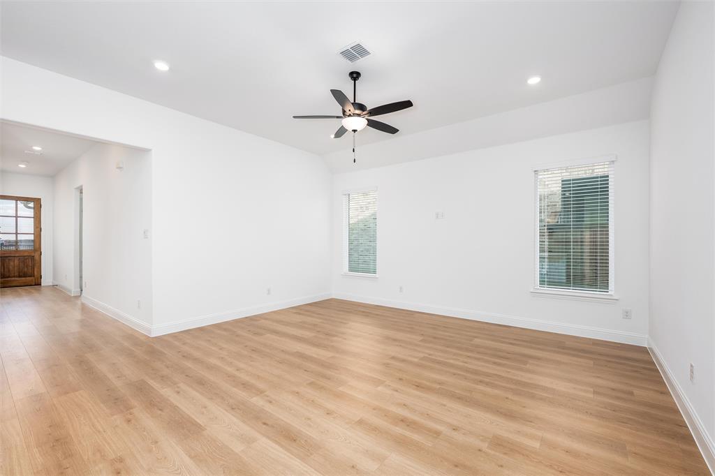 Ranch-Uptown Ph One - Residential Lease