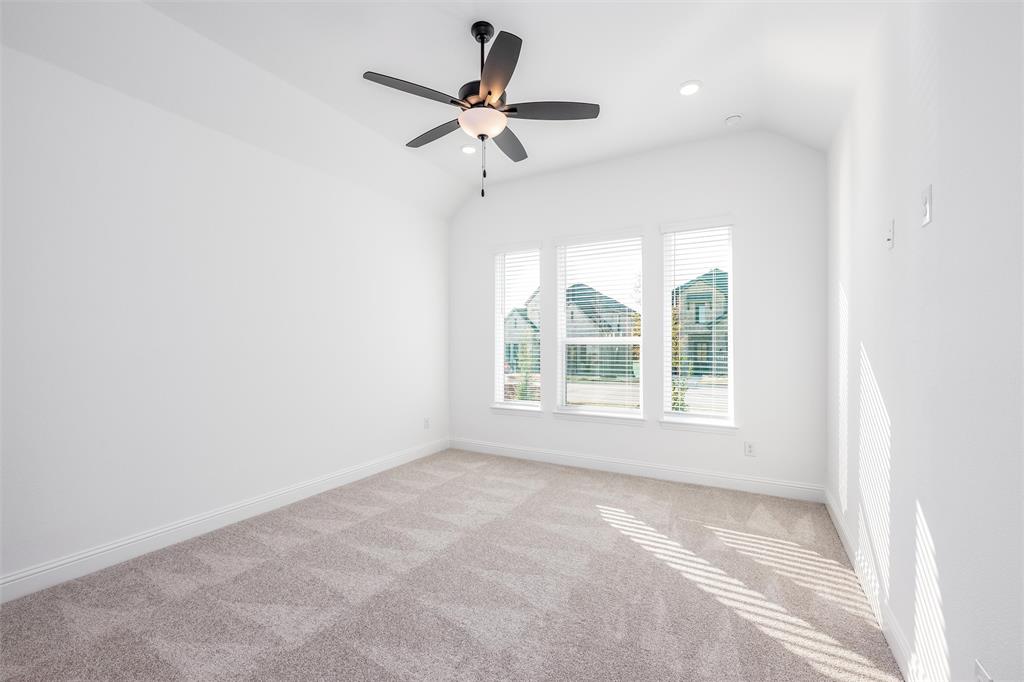 Ranch-Uptown Ph One - Residential Lease