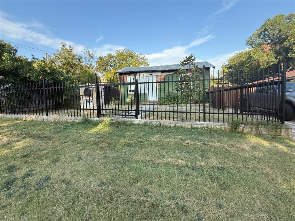 3008 Weber Street
