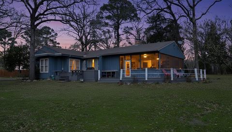 Photo of 1473 Riverside Drive, Quinlan, TX 75474 (MLS # 21157490)