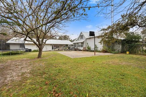 A home in Cranfills Gap