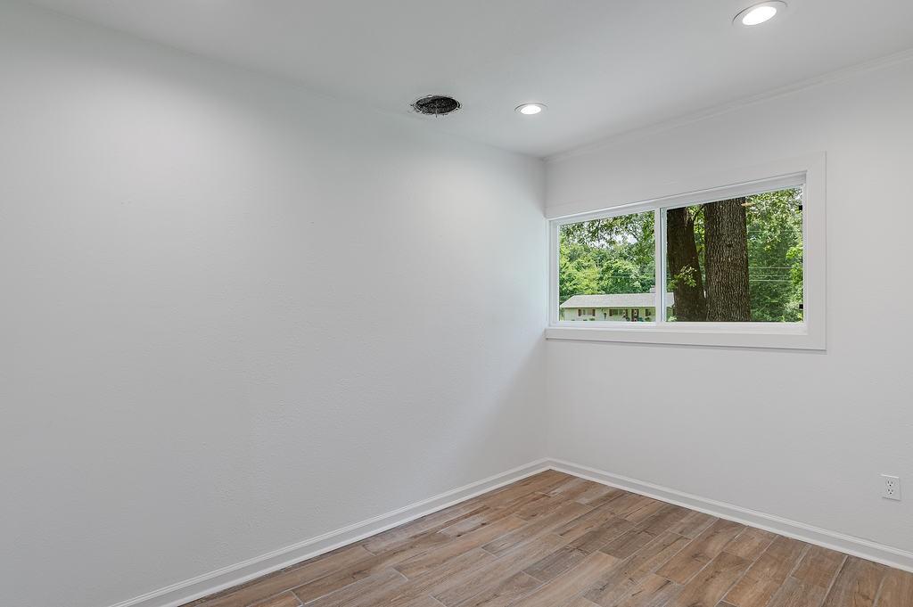 18 Lake Forest Hills