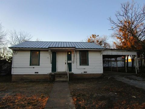 404 E 4th Street Brady TX 76825