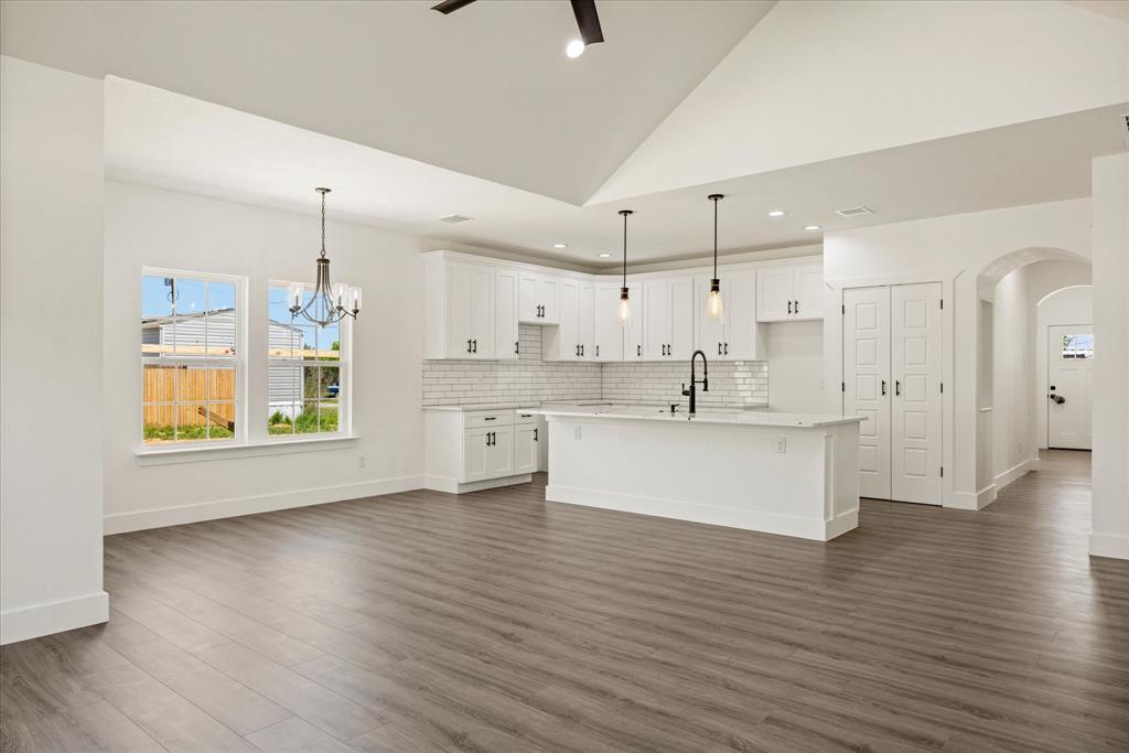 3005 Centaurus Way