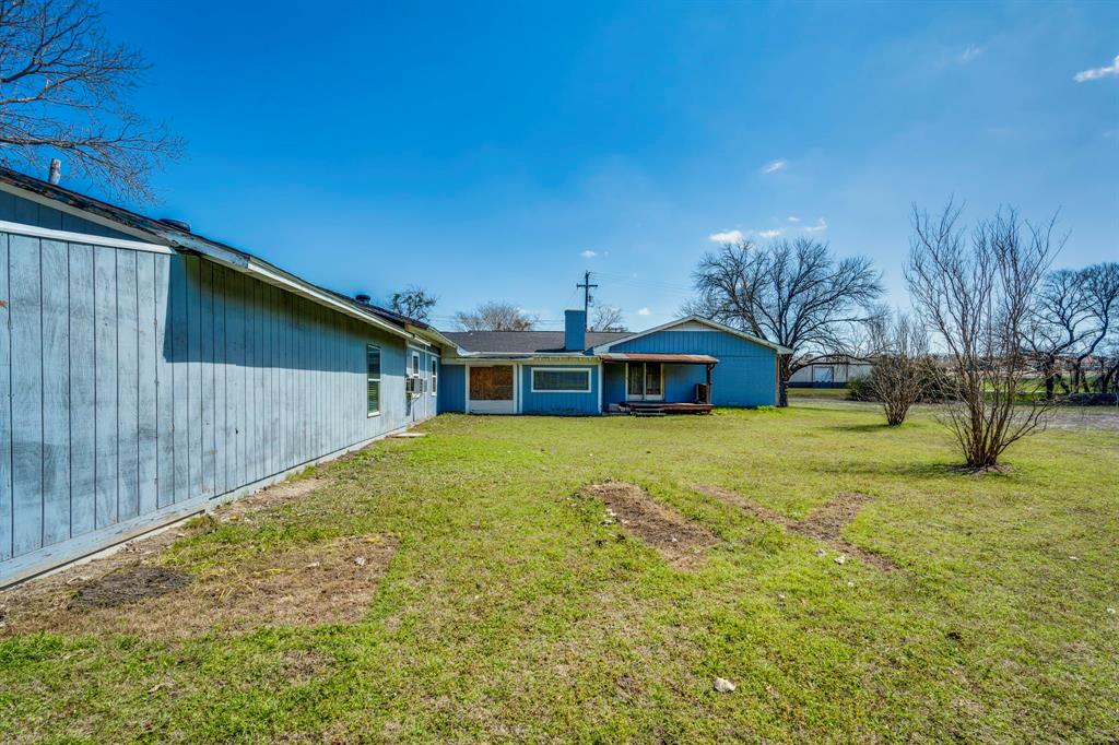 E Bellow - Commercial Sale