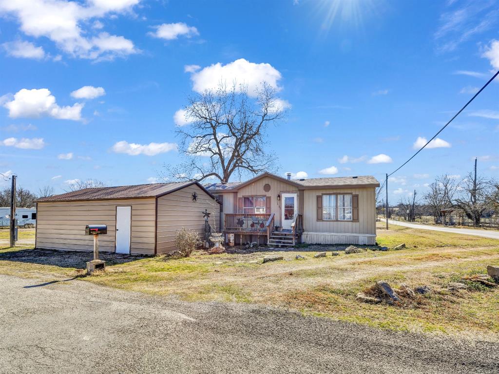 224 W Division Street