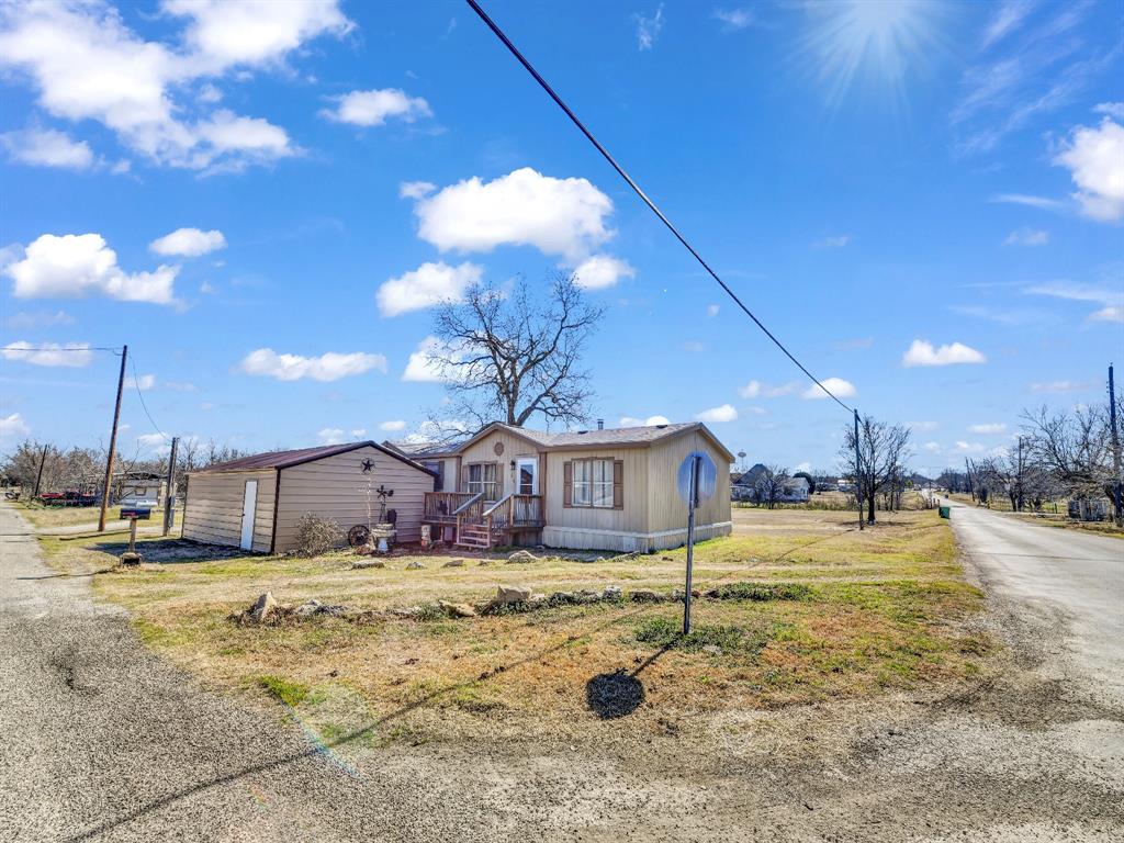 224 W Division Street