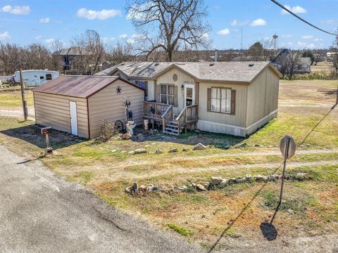 224 W Division Street Graford TX 76449