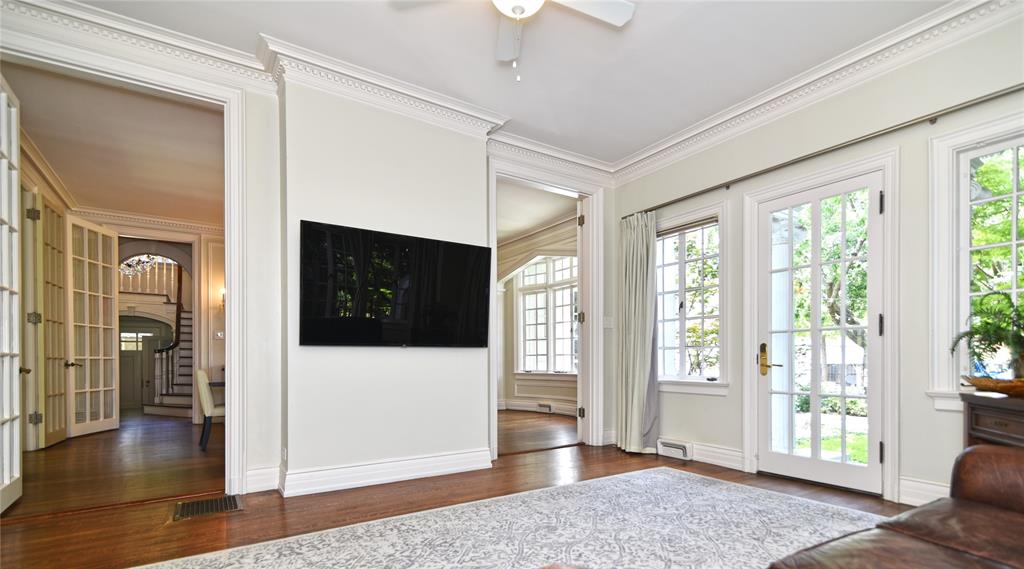 Munger Place - Residential