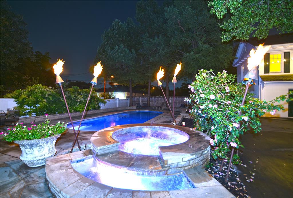 Munger Place - Residential