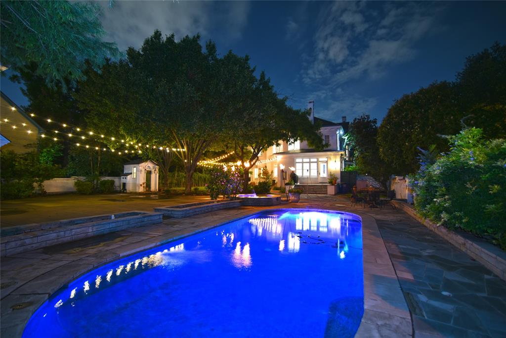 Munger Place - Residential