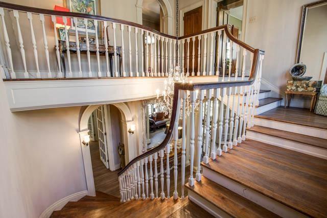 Munger Place - Residential