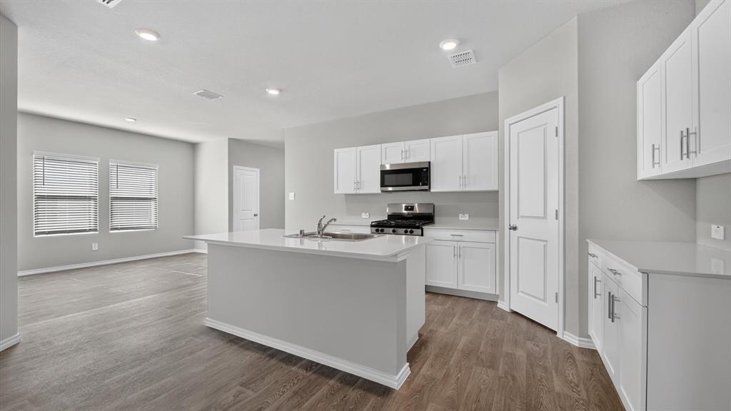 130 DAVIS Lane