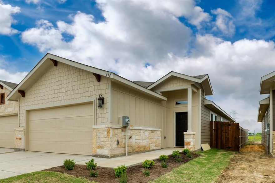 Beautiful Duplex located in Heritage Hills Estates, Venus, Texas within the prestigious Midlothian ISD and only a short 30 minute commute to downtown Dallas. Contemporary high end features include granite kitchen countertops, stainless steel built in appliances, upgraded cabinets, tiled backsplash, under-mount kitchen sink, upscale wood look vinyl plank flooring in living, dining and wet areas, upgraded carpet in bedrooms, walk in closets, large walk in shower in master bath, utility area with full size washer and dryer connections, 2 car front entry garage, beautifully landscaped with private fenced backyard. Professionally maintained front yard and sprinkler system. 
APPLY ONLINE TODAY!