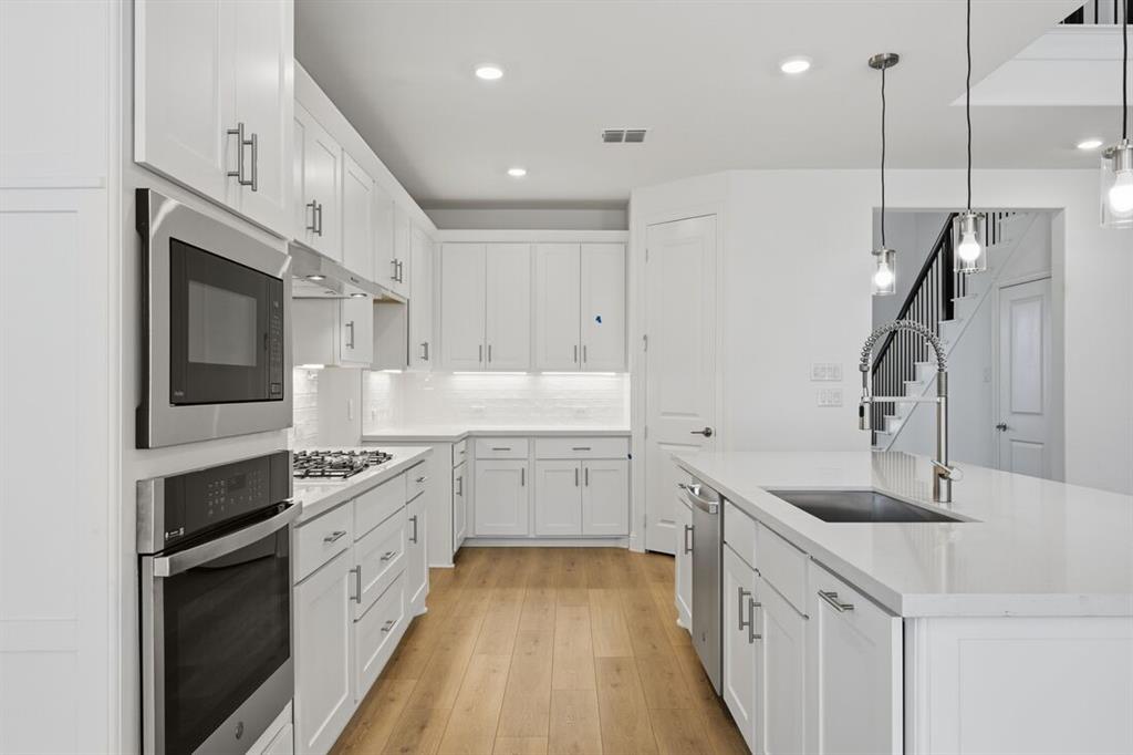 Highland Lakes - Residential