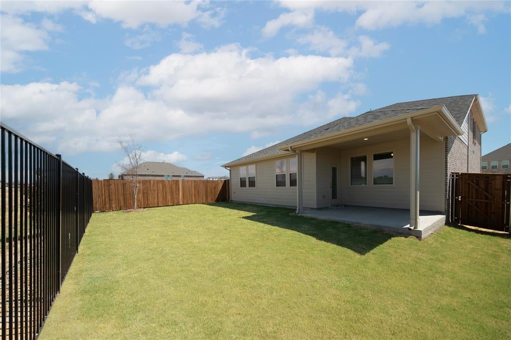 3152 Ashbrook Lane