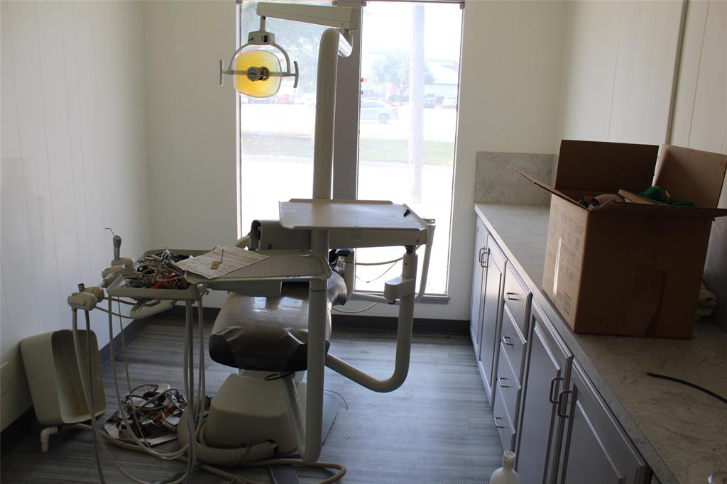 HYDE-JENNINGS SUBDIVISION - Commercial Lease