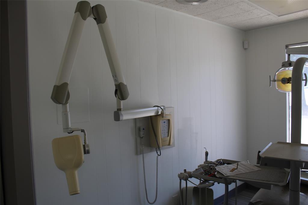 HYDE-JENNINGS SUBDIVISION - Commercial Lease