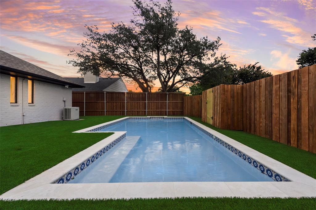 Windsor Place - Residential