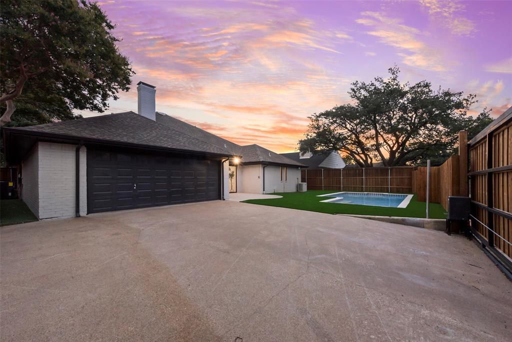 Windsor Place - Residential