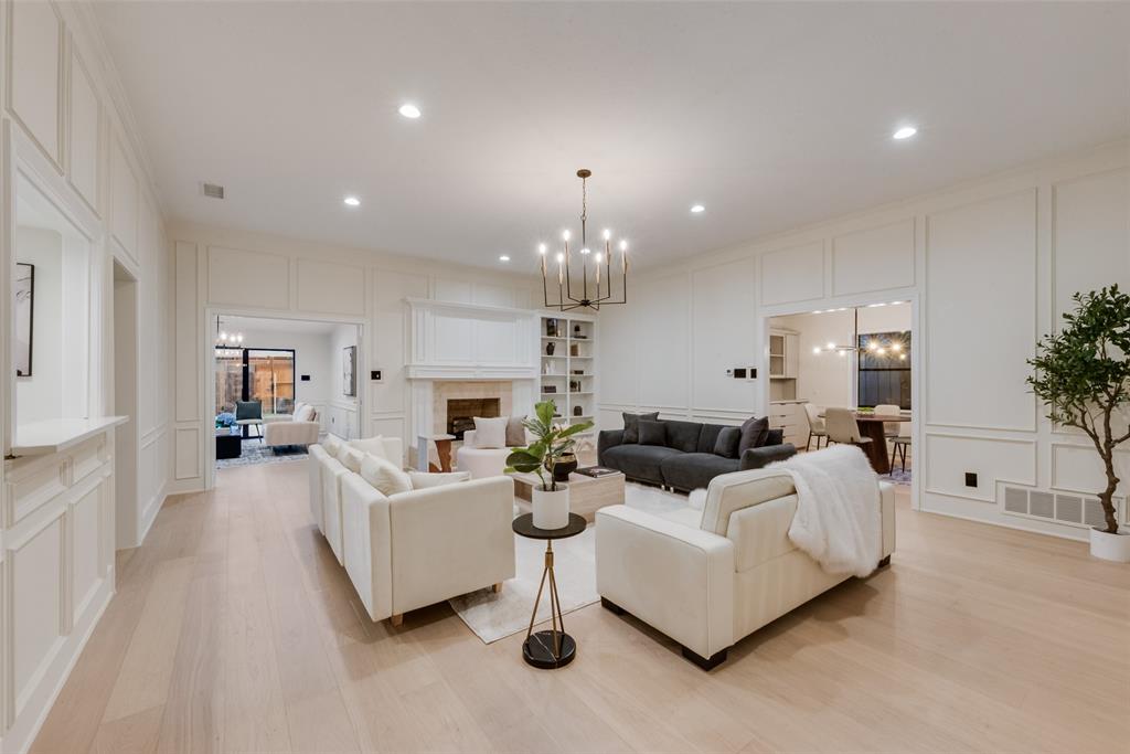 6918 Woodland Drive