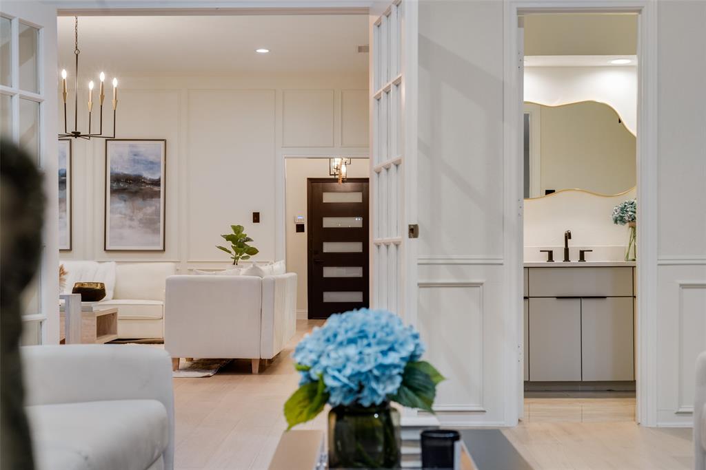 Windsor Place - Residential