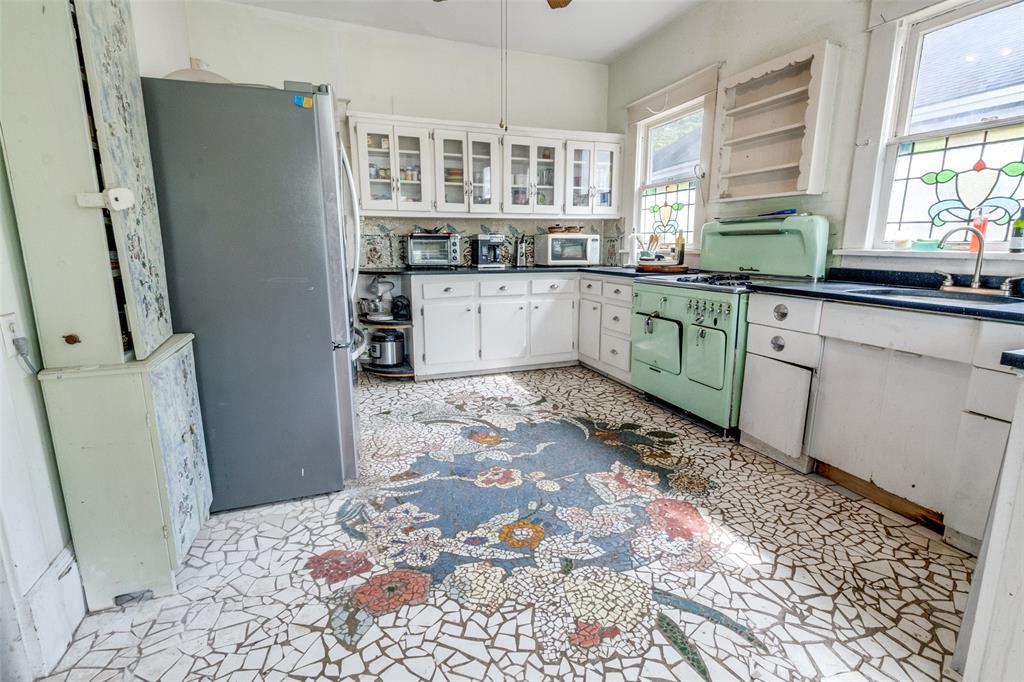 Avenue Heights - Residential