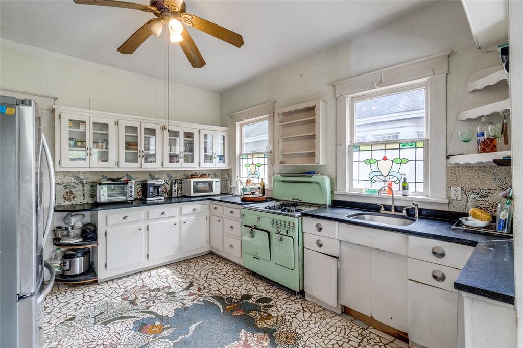 Avenue Heights - Residential