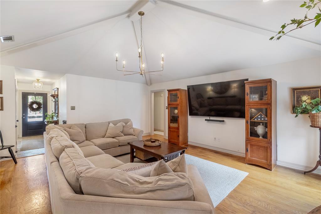 986 Pheasant Ridge