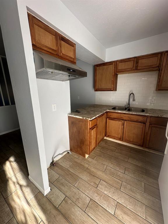 Lampe George Add - Residential Lease