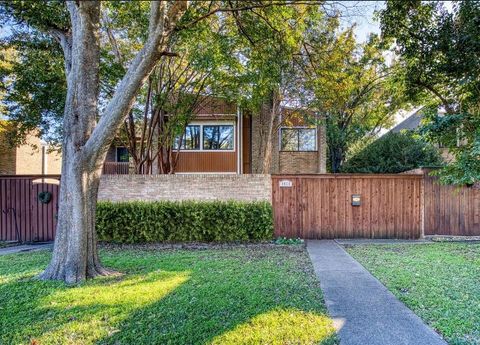 Photo of 4926 Thunder Road, Dallas, TX 75244 (MLS # 21131749)