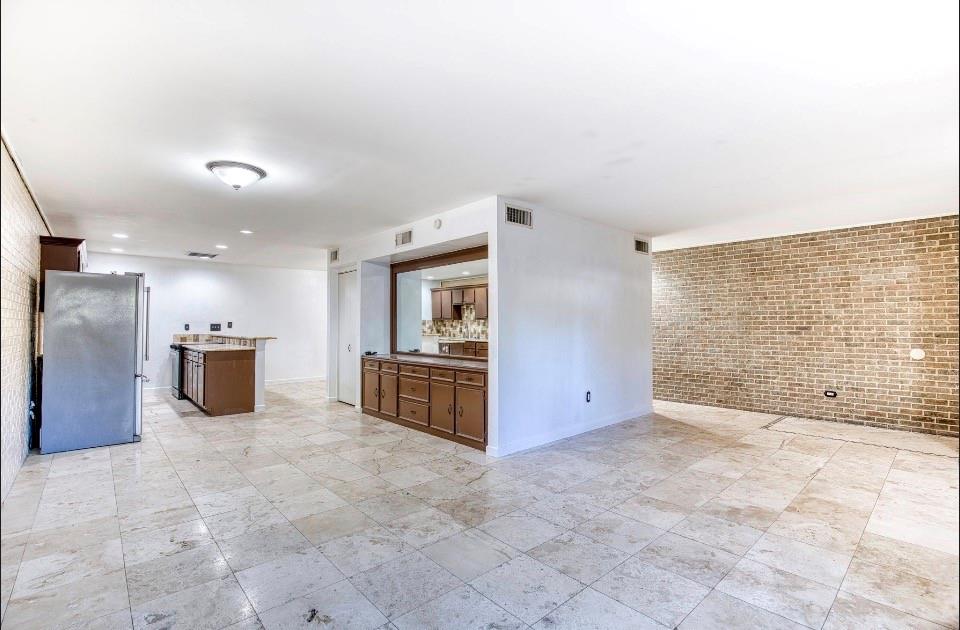 Silvertree Square Add - Residential