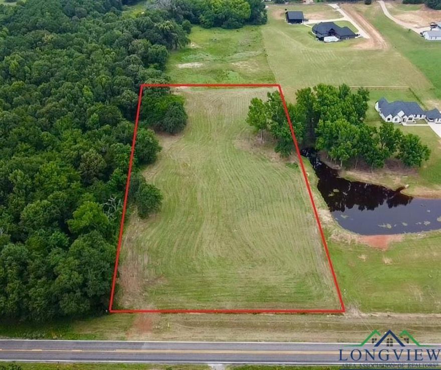 Discover your ideal home setting on these 3.65 acres in Flint, TX, boasting nearly 275 feet of road frontage. Perfect for your next home, this parcel comes equipped with on-site electric and water conveniently available at the road. Nestled in top-tier school districts (Owens, Three Lakes, Tyler Legacy) and a stone's throw from Brook Hill private school and Bullard ISD, education options abound. Surrounding churches add to the community charm. Experience the best of country living with city convenience – come explore your forever home spot!