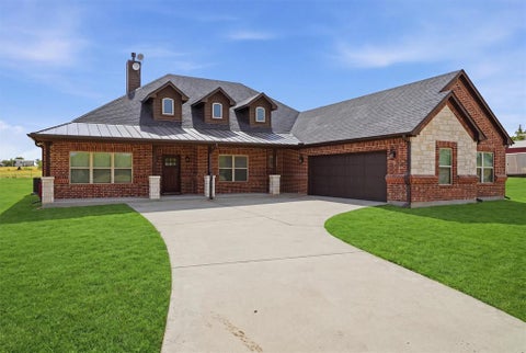 Photo of 12138 Marion Road, Sanger, TX 76266 (MLS # 21365950)