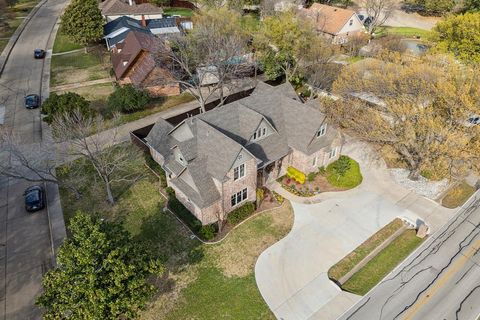 A home in Farmers Branch